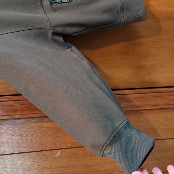 Old Navy Active Dynamic Fleece Bomber Jacket in Heritage Green Size M Petite - Picture 5 of 8